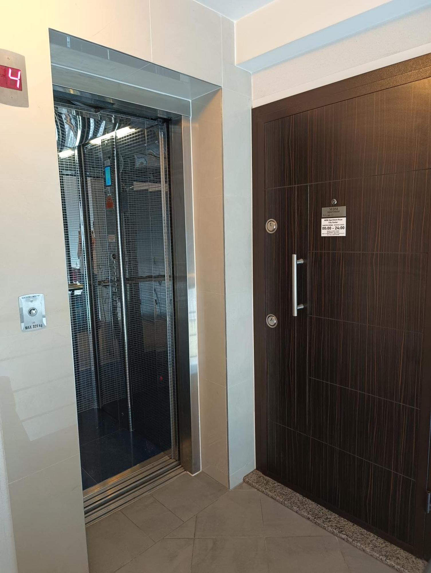 Mdm Apartment City Center Ruse Exterior photo